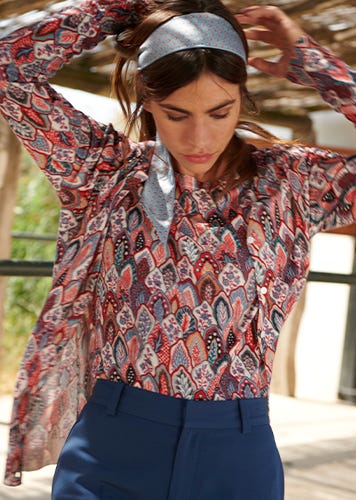 Pulls & Cardigans